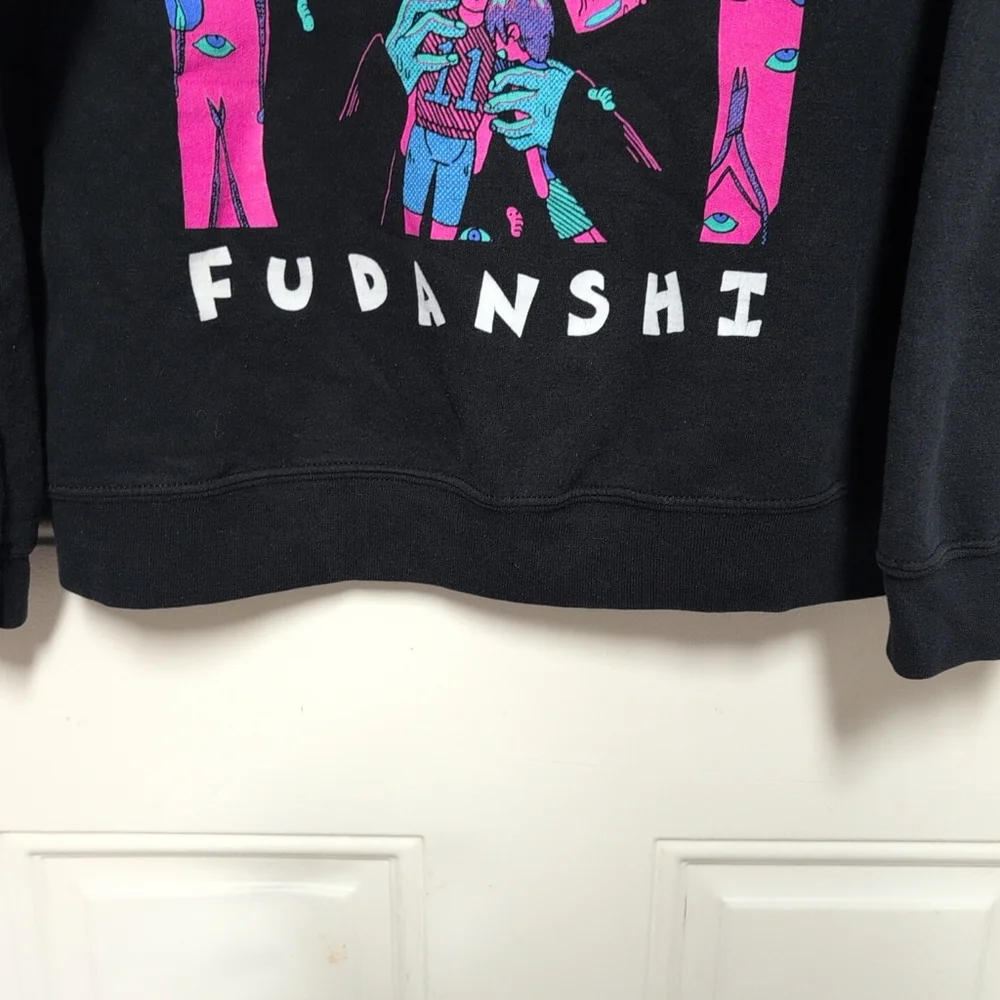 OMOCAT Fudanshi Anime Sweater Crewneck Size Large - Picture 8 of 15